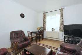 1 bedroom Flat for s...